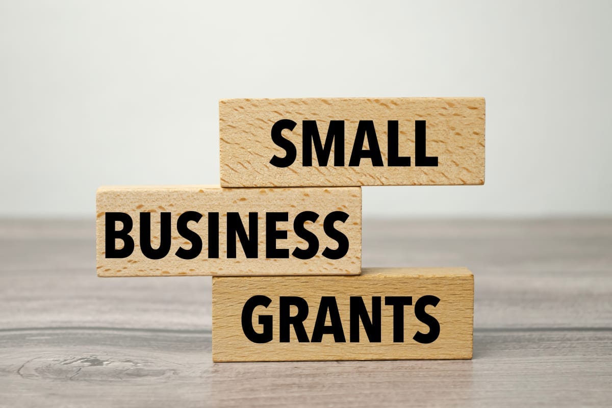 Top Business Grants and Government Funding Programs You Can Apply for Before Year End 2026